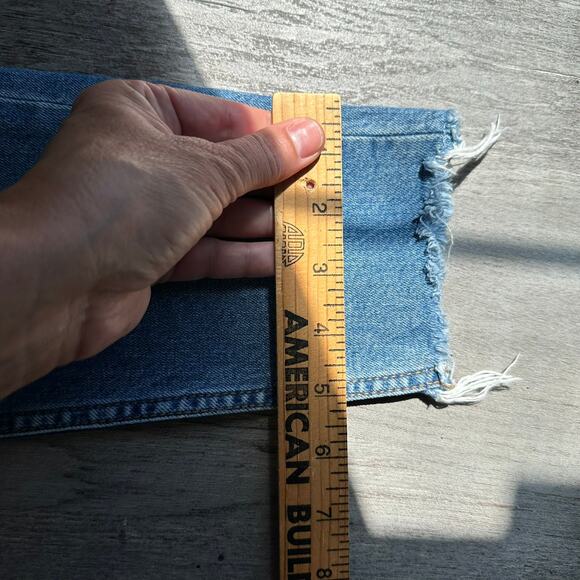 Levi's Mom Jeans High Rise 24 - Picture 13 of 14